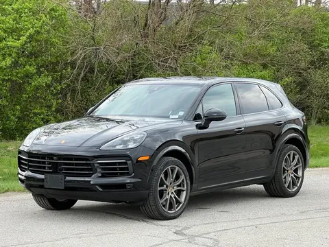 2023 Porsche Cayenne S Platinum Edition