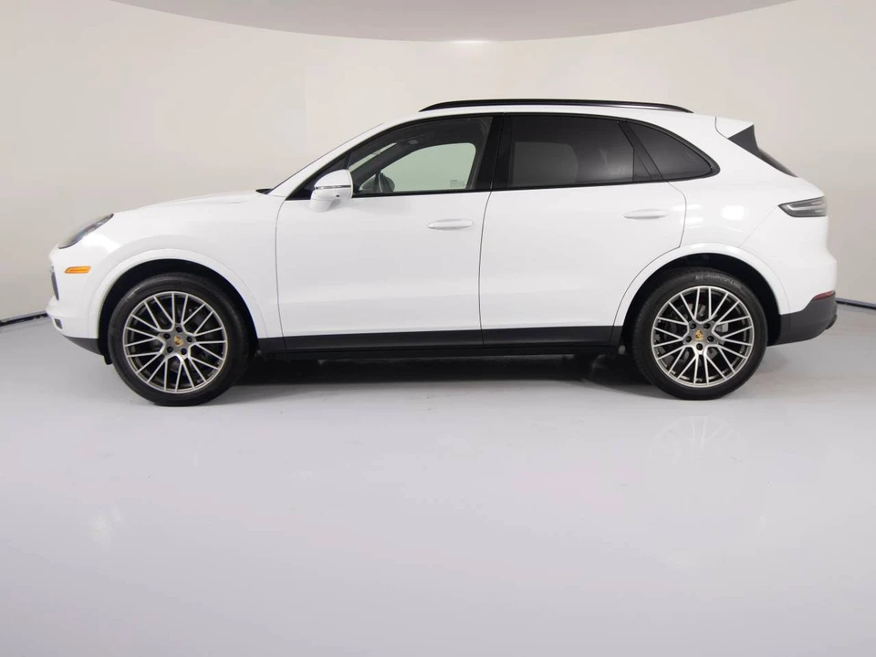 2023 Porsche 9Y0/9Y3 Cayenne S - Image 2 of 5