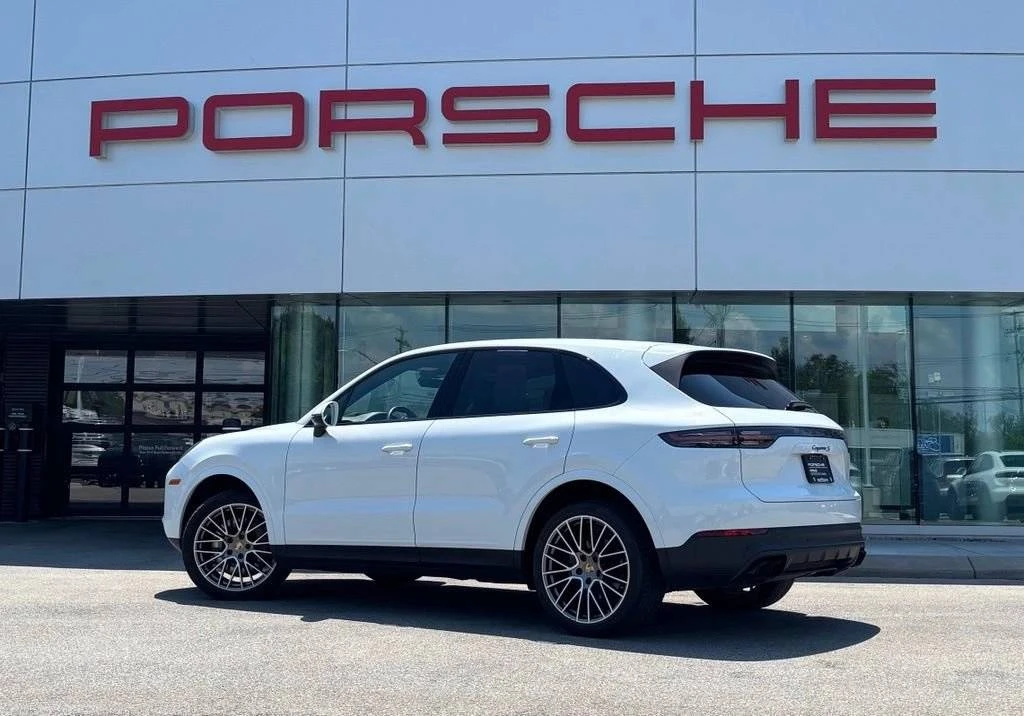 2023 Porsche 9Y0/9Y3 Cayenne S - Image 3 of 5