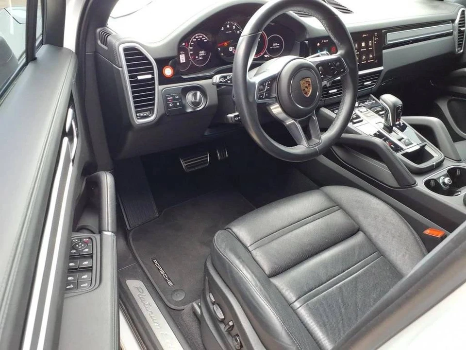 2023 Porsche 9Y0/9Y3 Cayenne S - Image 4 of 5