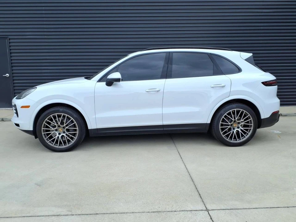 2023 Porsche 9Y0/9Y3 Cayenne S - Image 2 of 5