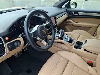 2023 Porsche 9Y0/9Y3 Cayenne S - Image 29 of 31