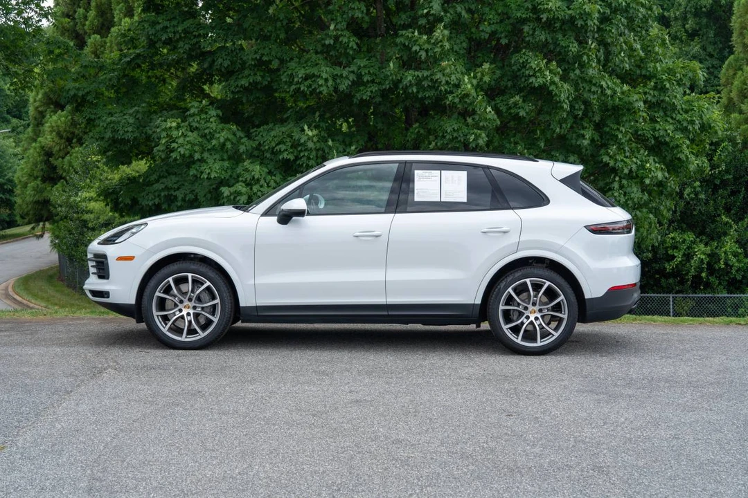 2023 Porsche 9Y0/9Y3 Cayenne S - Image 2 of 5