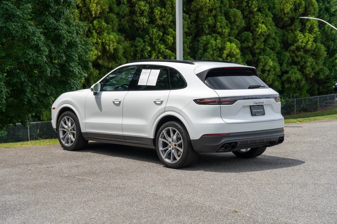 2023 Porsche 9Y0/9Y3 Cayenne S - Image 3 of 5