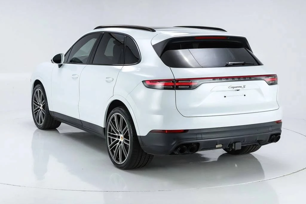 2023 Porsche 9Y0/9Y3 Cayenne S - Image 3 of 5