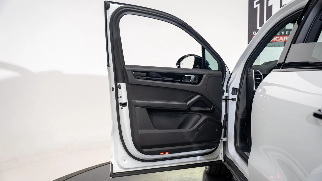 2023 Porsche 9Y0/9Y3 Cayenne S - Image 23 of 31