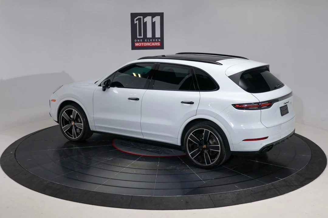 2023 Porsche 9Y0/9Y3 Cayenne S - Image 12 of 31