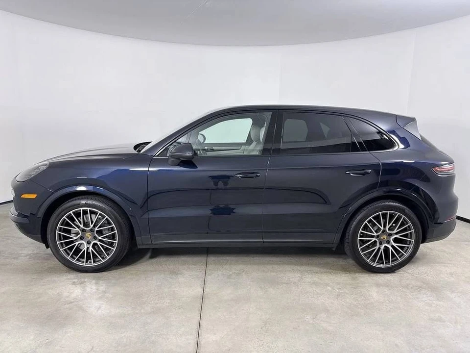 2023 Porsche 9Y0/9Y3 Cayenne S - Image 2 of 5