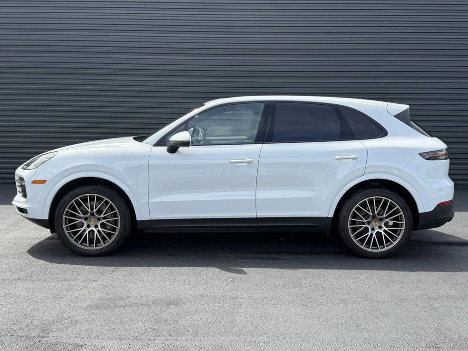 2023 Porsche 9Y0/9Y3 Cayenne S - Image 2 of 5