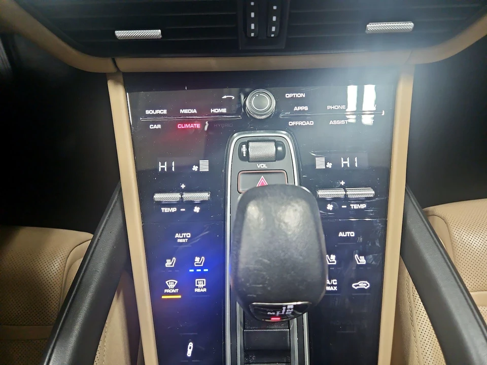 2023 Porsche 9Y0/9Y3 Cayenne S - Image 16 of 26