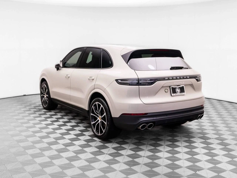 2023 Porsche 9Y0/9Y3 Cayenne S - Image 3 of 5