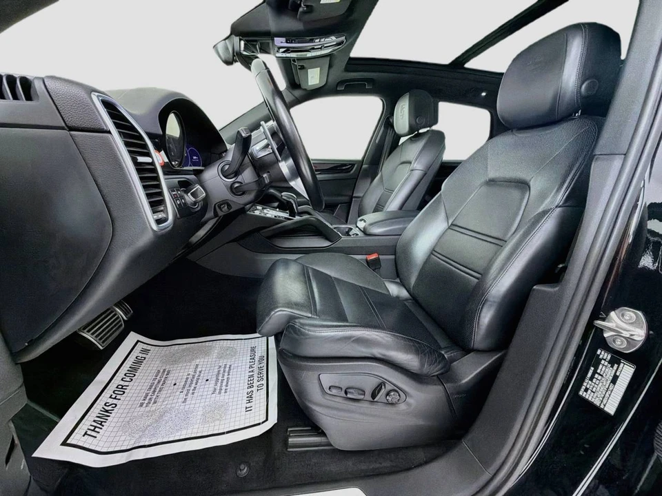 2023 Porsche 9Y0/9Y3 Cayenne S - Image 4 of 5