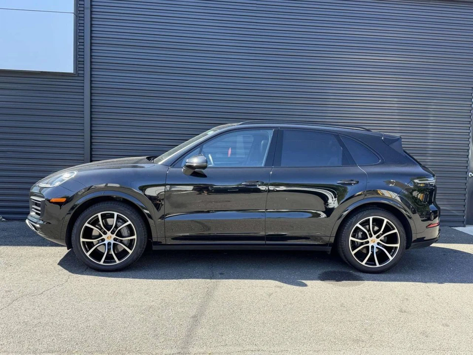 2023 Porsche 9Y0/9Y3 Cayenne S - Image 3 of 4