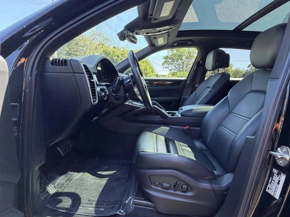 2023 Porsche 9Y0/9Y3 Cayenne S - Image 4 of 4
