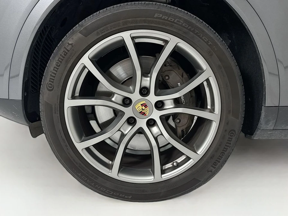 2023 Porsche 9Y0/9Y3 Cayenne - Image 11 of 12