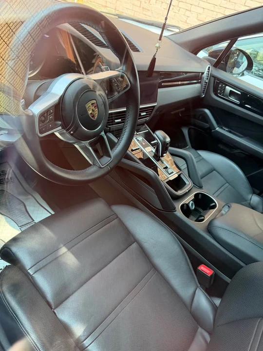 2023 Porsche 9Y0/9Y3 Cayenne - Image 2 of 6