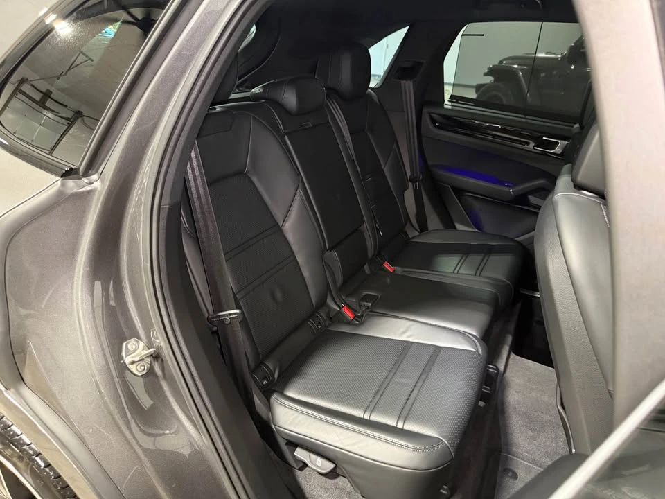 2023 Porsche 9Y0/9Y3 Cayenne - Image 18 of 20