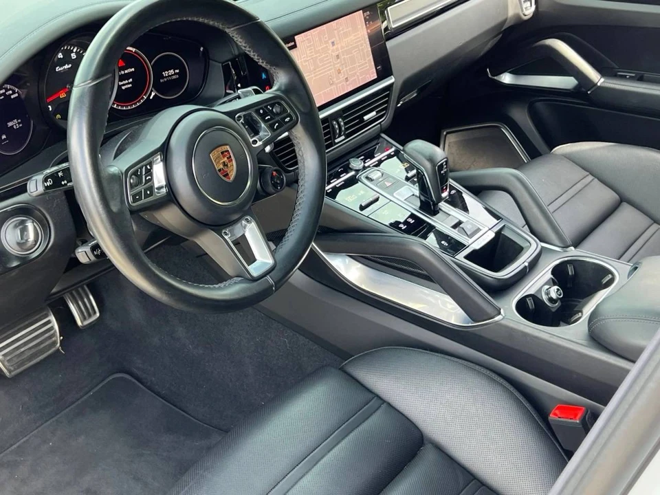 2023 Porsche Cayenne - Image 4 of 4