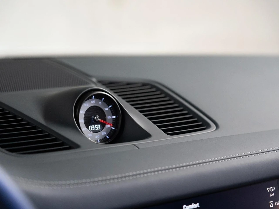 2023 Porsche 9Y0/9Y3 Cayenne Coupe - Image 20 of 30
