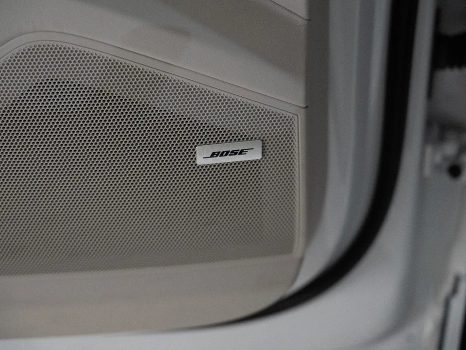 2023 Porsche 9Y0/9Y3 Cayenne Coupe - Image 18 of 30