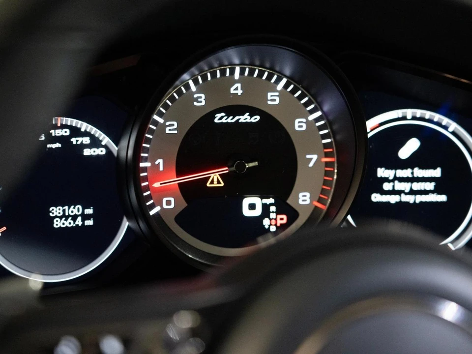 2023 Porsche 9Y0/9Y3 Cayenne Coupe - Image 19 of 30