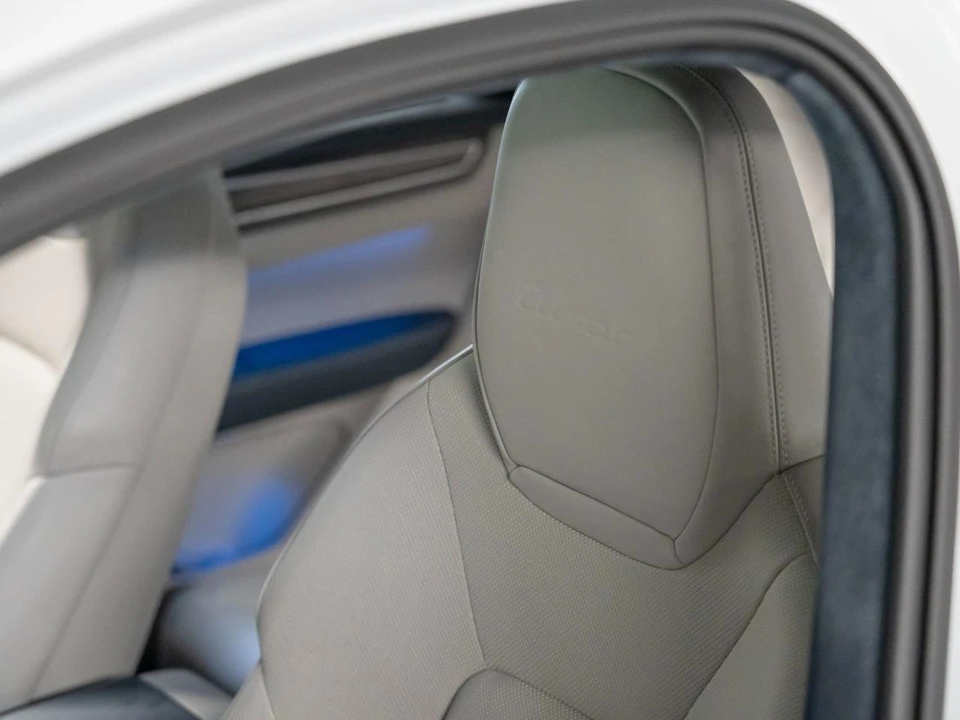 2023 Porsche 9Y0/9Y3 Cayenne Coupe - Image 25 of 30