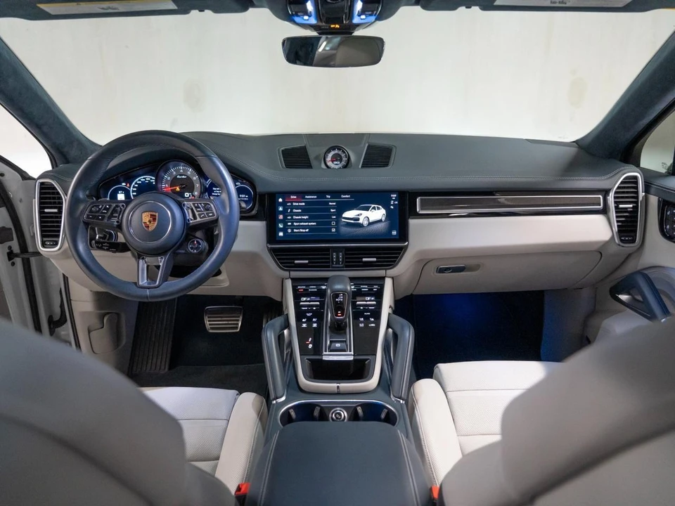 2023 Porsche 9Y0/9Y3 Cayenne Coupe - Image 26 of 30