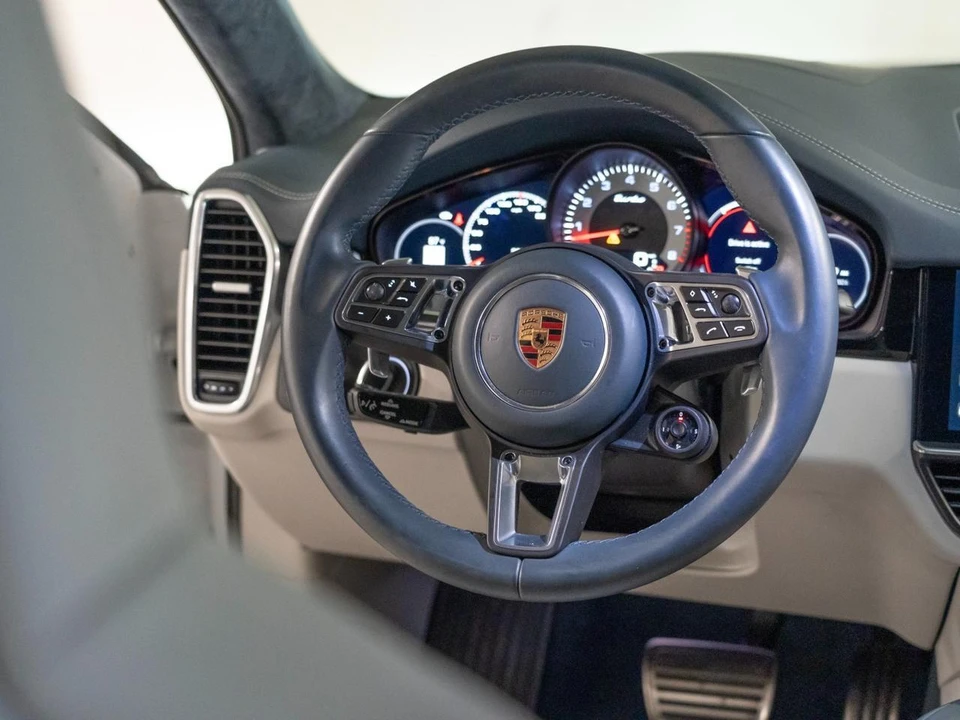 2023 Porsche 9Y0/9Y3 Cayenne Coupe - Image 27 of 30