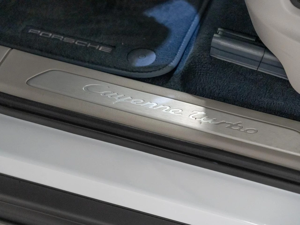 2023 Porsche 9Y0/9Y3 Cayenne Coupe - Image 12 of 30