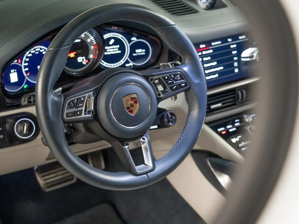 2023 Porsche 9Y0/9Y3 Cayenne Coupe - Image 15 of 30