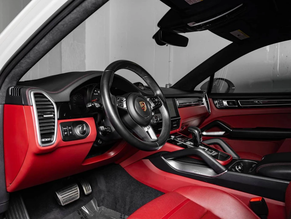 2023 Porsche Cayenne - Image 4 of 5