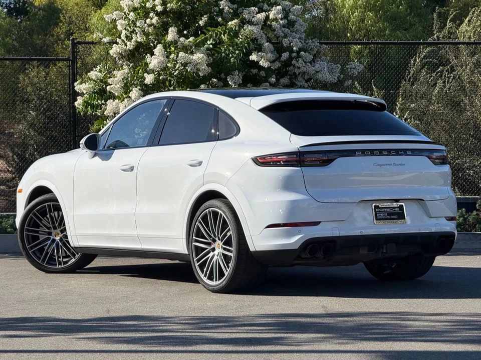 2023 Porsche Cayenne - Image 3 of 5