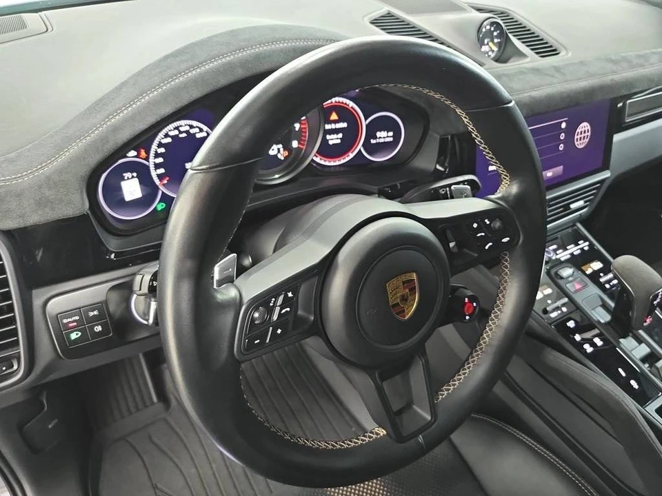 2023 Porsche 9Y0/9Y3 Cayenne Turbo GT - Image 4 of 5