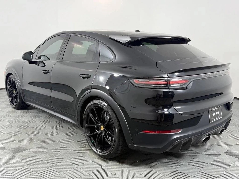 2023 Porsche 9Y0/9Y3 Cayenne Turbo GT - Image 3 of 5