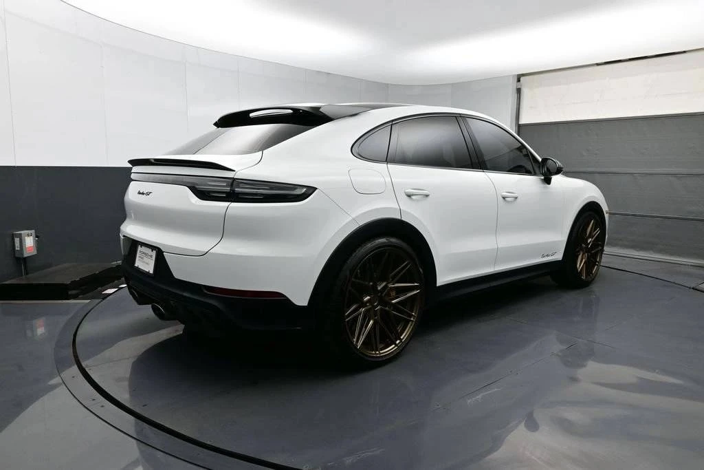 2023 Porsche 9Y0/9Y3 Cayenne Turbo GT - Image 2 of 5