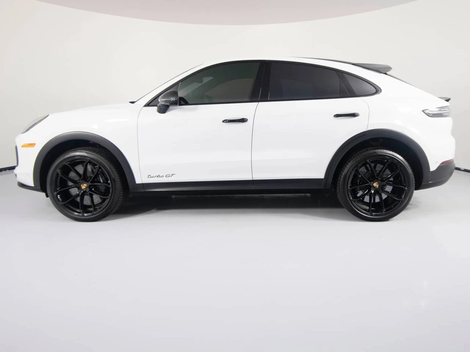 2023 Porsche 9Y0/9Y3 Cayenne Turbo GT - Image 2 of 5
