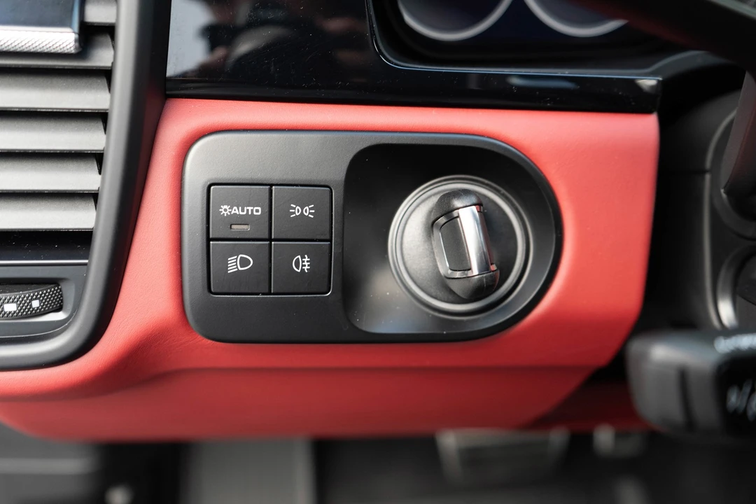 2023 Porsche 9Y0/9Y3 Cayenne Turbo GT - Image 14 of 31