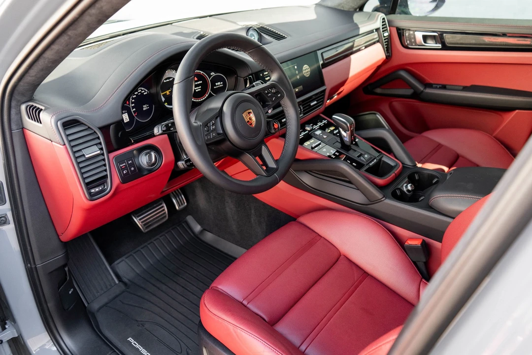 2023 Porsche 9Y0/9Y3 Cayenne Turbo GT - Image 7 of 31