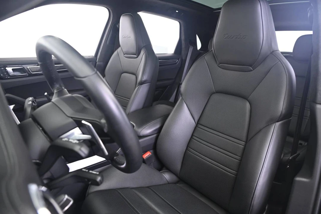 2023 Porsche 9Y0/9Y3 Cayenne Turbo - Image 5 of 5