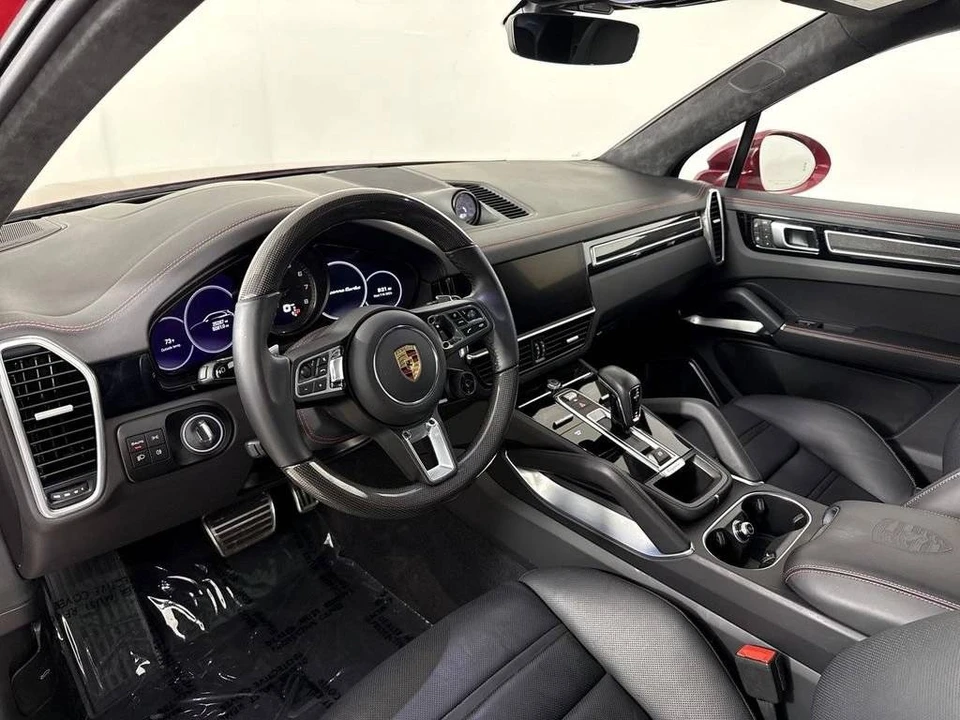 2023 Porsche 9Y0/9Y3 Cayenne Turbo - Image 4 of 5