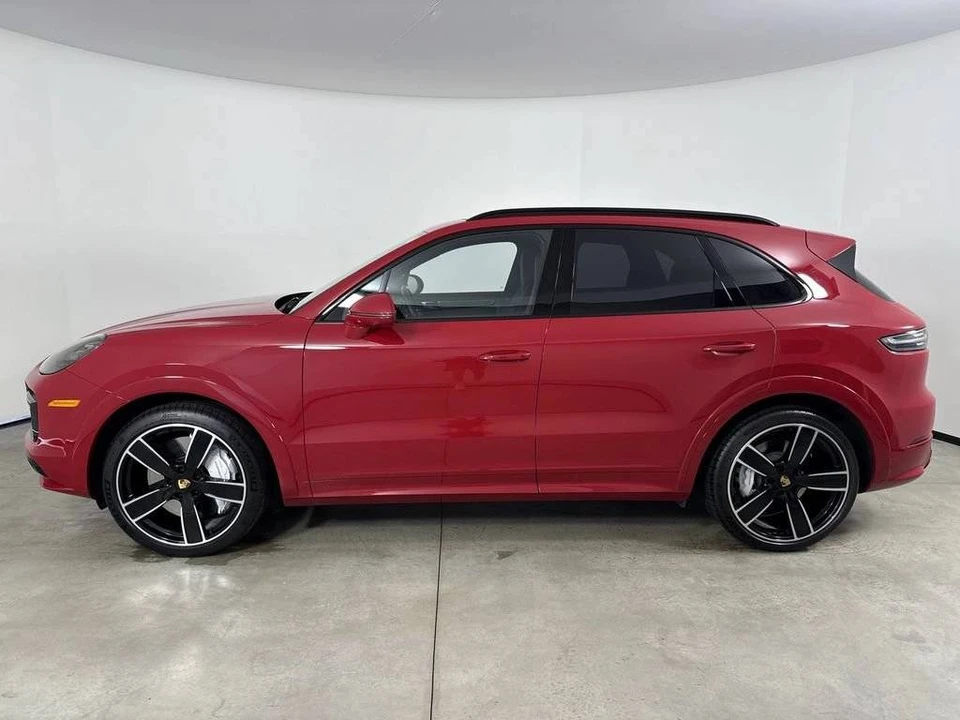 2023 Porsche 9Y0/9Y3 Cayenne Turbo - Image 2 of 5