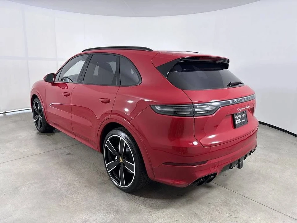 2023 Porsche 9Y0/9Y3 Cayenne Turbo - Image 3 of 5