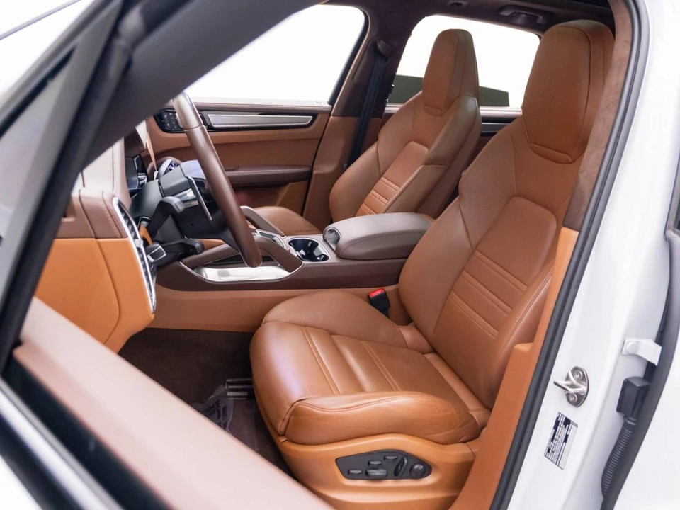 2023 Porsche 9Y0/9Y3 Cayenne Turbo - Image 5 of 5