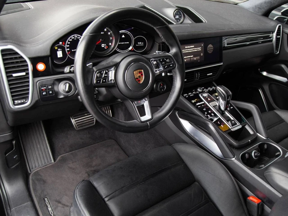 2023 Porsche 9Y0/9Y3 Cayenne Turbo - Image 4 of 5