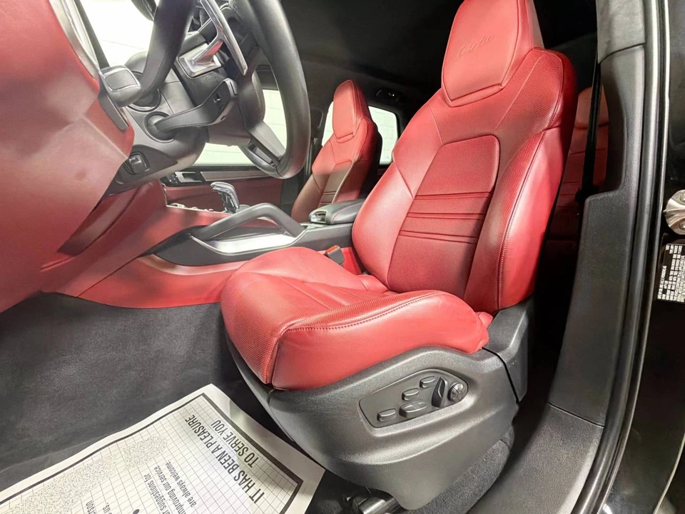 2023 Porsche 9Y0/9Y3 Cayenne Turbo - Image 5 of 5