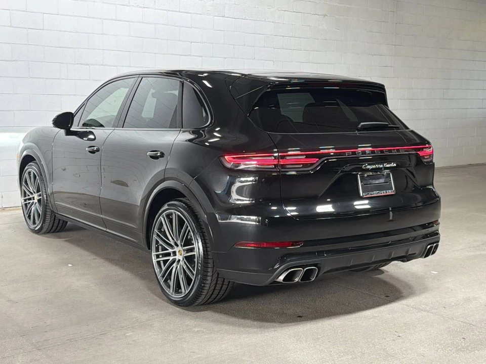 2023 Porsche 9Y0/9Y3 Cayenne Turbo - Image 3 of 5