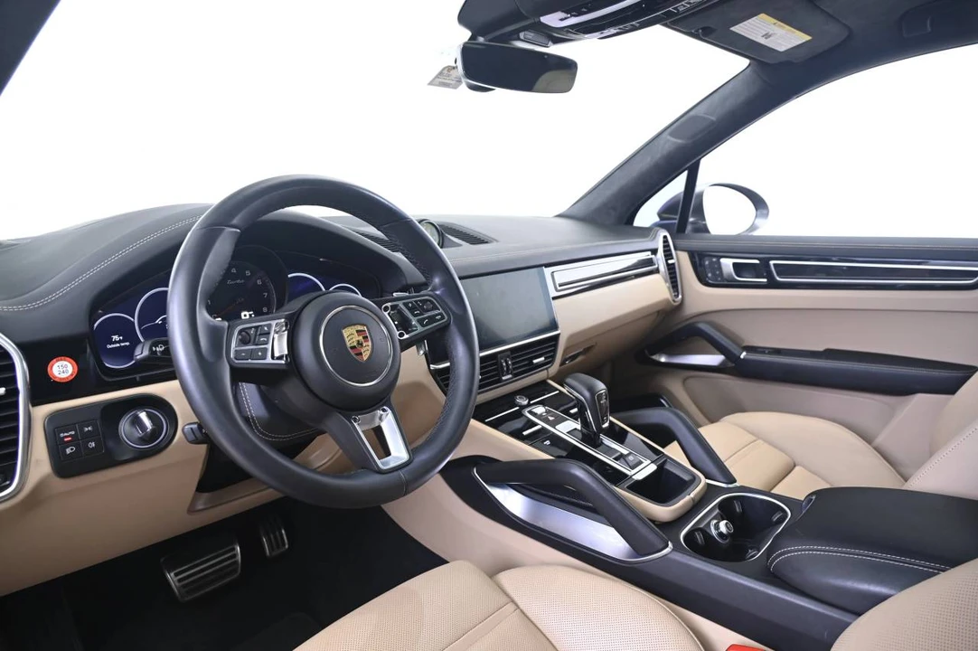 2023 Porsche 9Y0/9Y3 Cayenne Turbo - Image 4 of 5