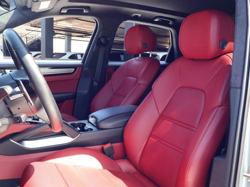 2023 Porsche 9Y0/9Y3 Cayenne Turbo - Image 5 of 5