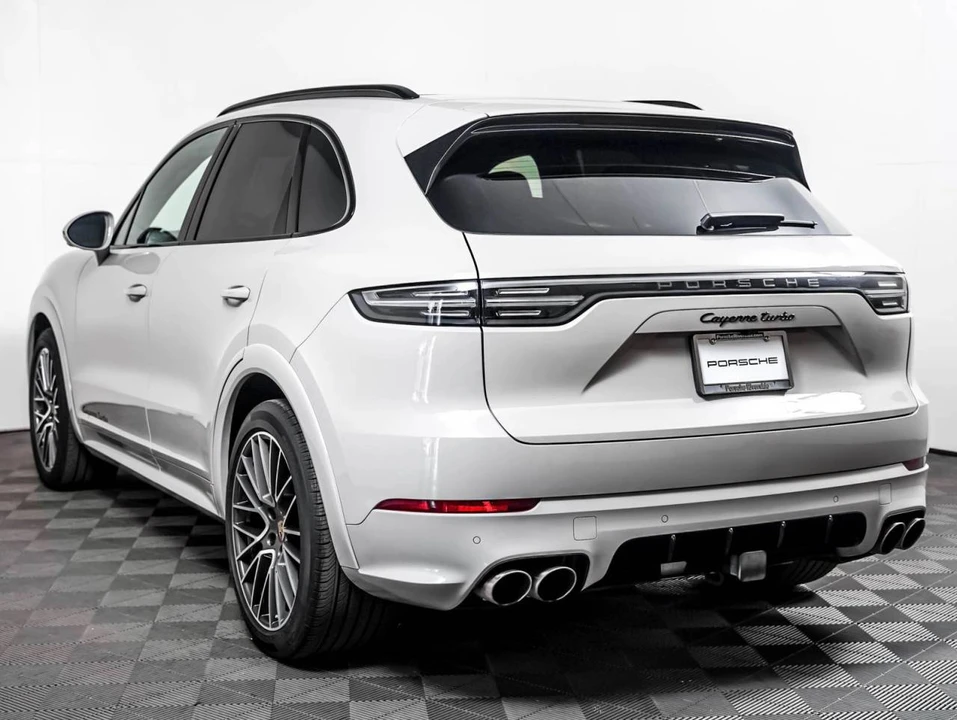 2023 Porsche 9Y0/9Y3 Cayenne Turbo - Image 3 of 5