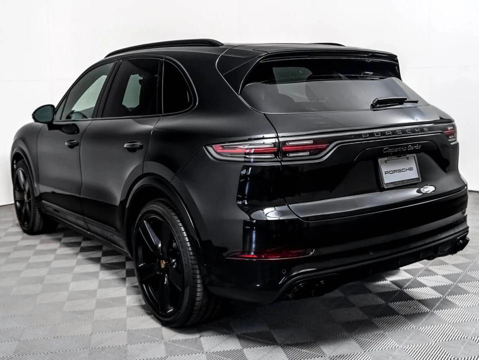 2023 Porsche 9Y0/9Y3 Cayenne Turbo - Image 3 of 5